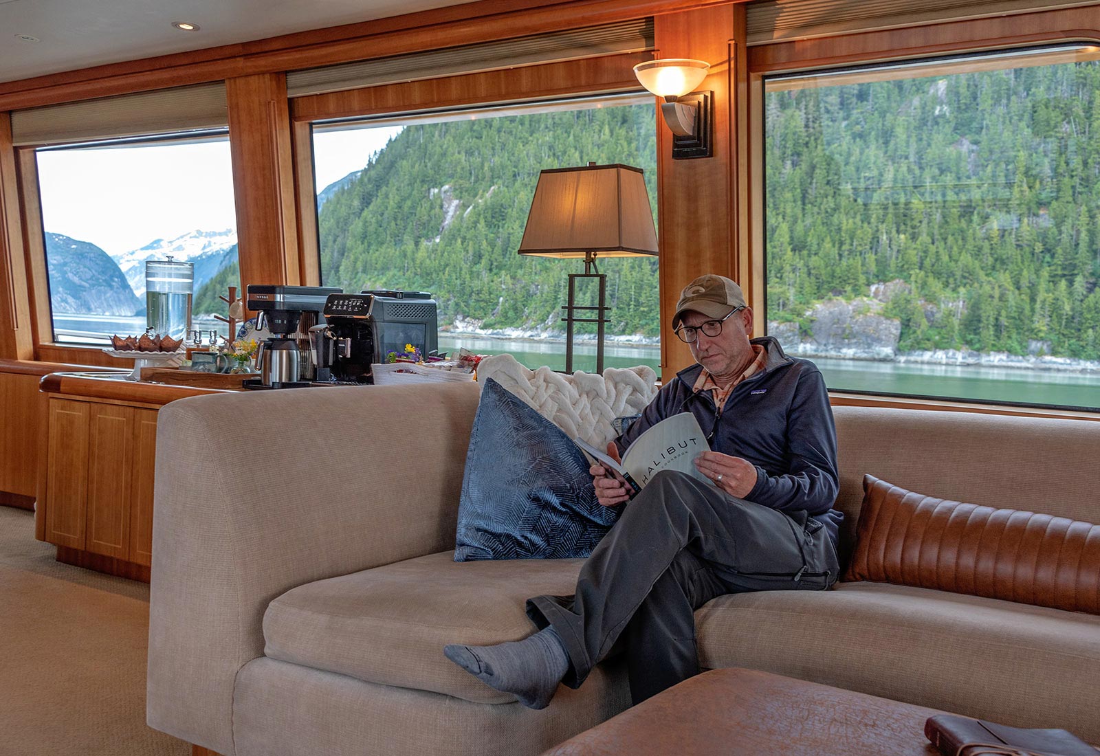 Cruise and Dine in Luxury on a M/Y Dauntless Alaska Yacht Charter