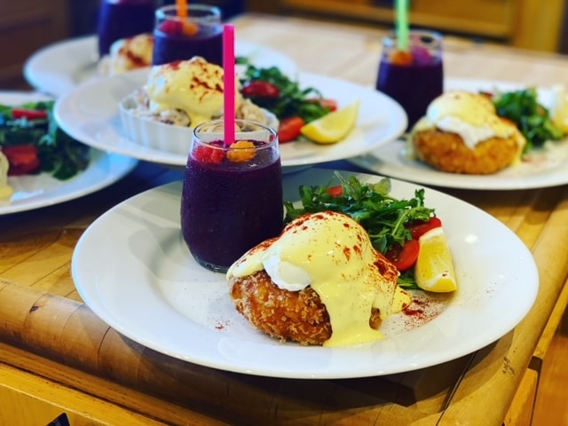 51F08878-83BB-4C7D-80B3-046A95580A3C