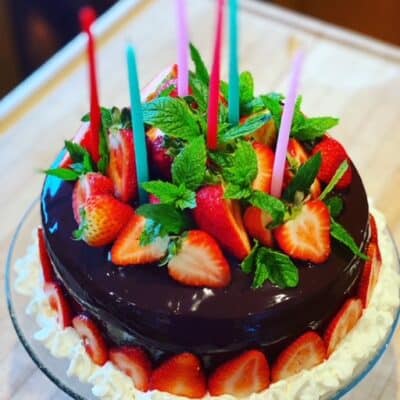 Dauntless fine dining cake